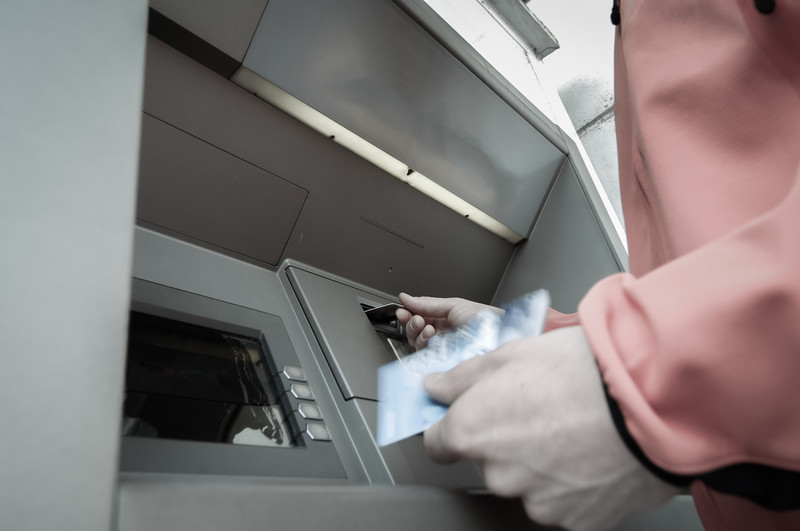 Four Tips For Avoiding Bank Card Fraud